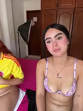 Watch kitty_rousse01 live on EroticFlix - High definition streams
