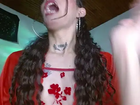 Scarlett_crastrawberry webcam