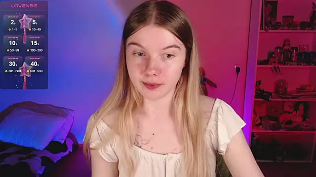 Watch Strawberry_juli live on EroticFlix - High definition streams