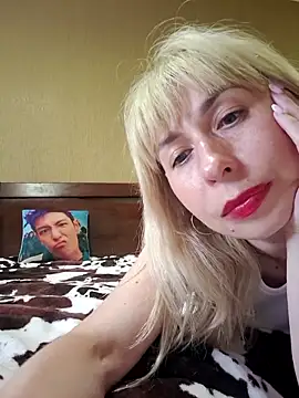 SelinaLovqx webcam