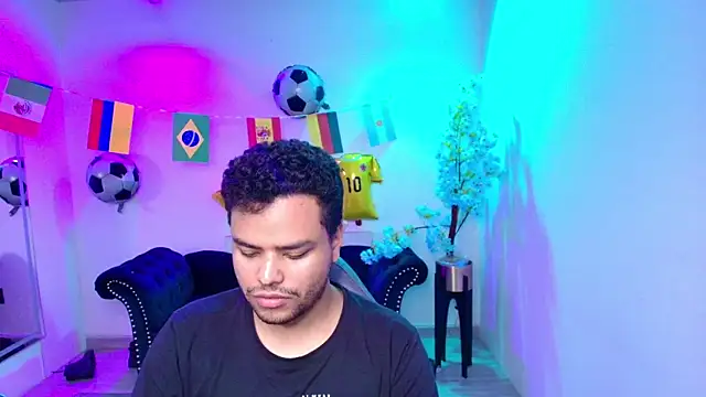 TarlyWho webcam