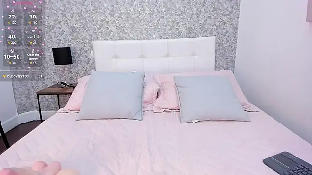 Emilie_Martinez webcam