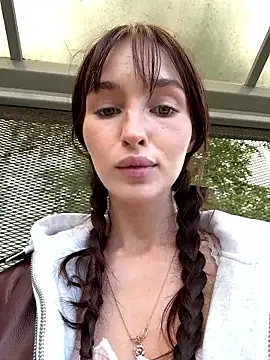 -missbehaving- webcam