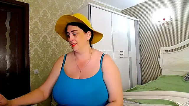 Evelyn_Shy webcam