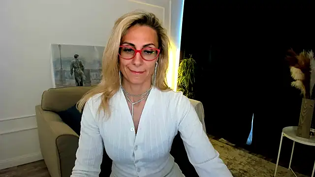Watch MuseOfStage live on EroticFlix - High definition streams
