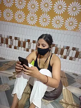 Hotjanu234 webcam