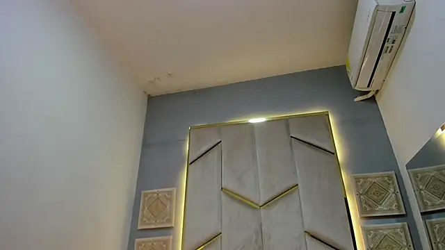 KarinaaCoxx webcam