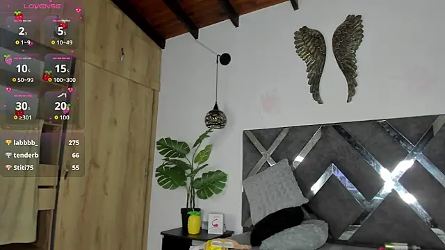 Watch erika_222 live on EroticFlix - High definition streams