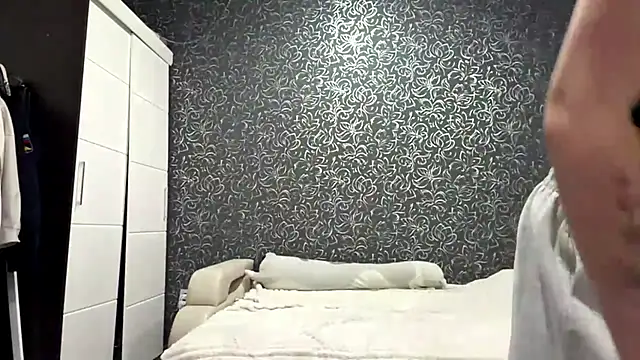 cuteshowy webcam