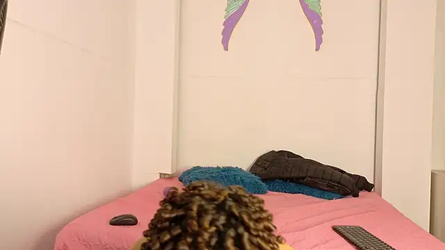 Monyel_Blake webcam