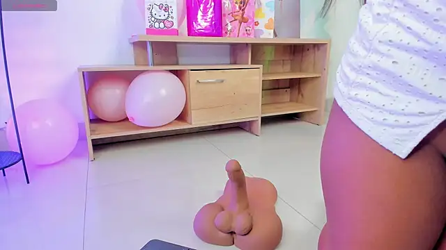 JANYLOVE__ webcam