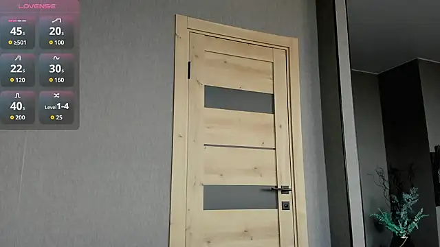 XValkyrieX live cam on StripChat