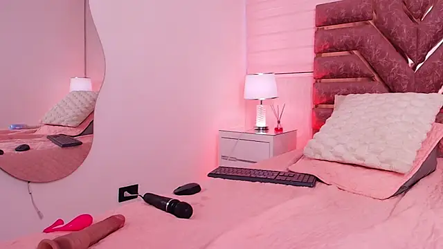 Watch sofia_go_ live on EroticFlix - High definition streams