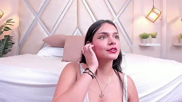 Watch MelodyPrescot_ live on EroticFlix - High definition streams
