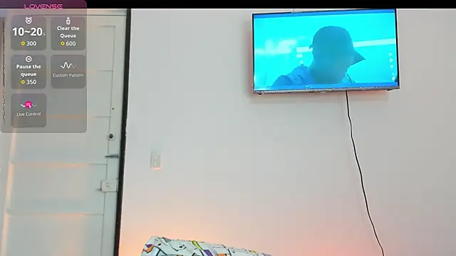 charlottekiss99 (F young) - 🔥blowjob with a lot of saliva😈