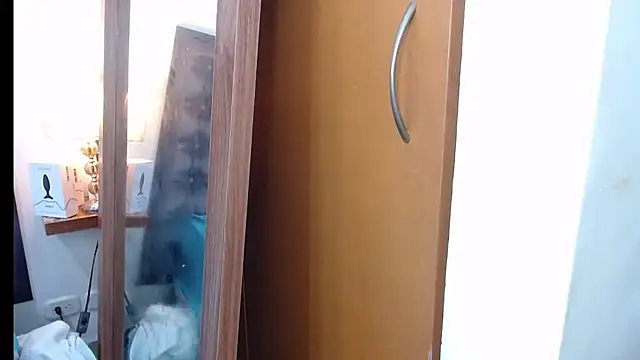 Watch sandra_20 live on EroticFlix - High definition streams