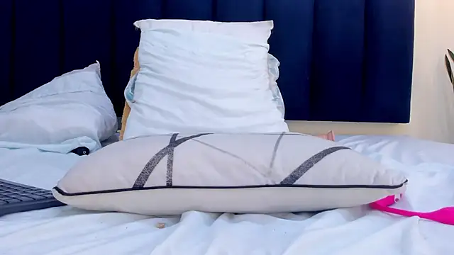 mayaevansmg webcam