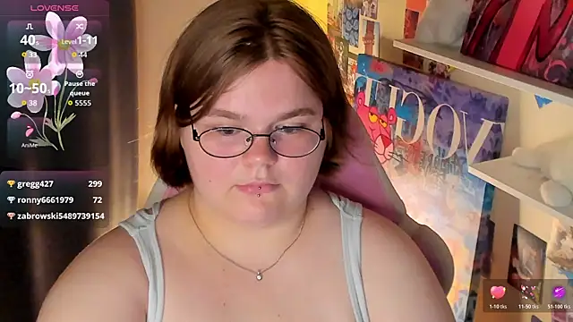 Maneela_Kennedy webcam