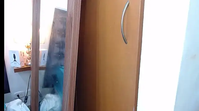 Watch sandra_20 live on EroticFlix - High definition streams