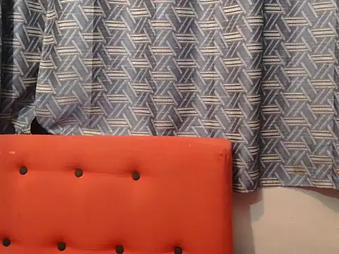 prettykrysgirl - Prettykrysgirl's free webcam - UK Sex Cams