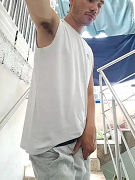 HOTANDSKINNY