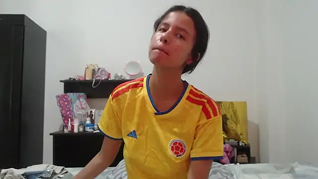 Watch nathaly_jones_ live on EroticFlix - High definition streams