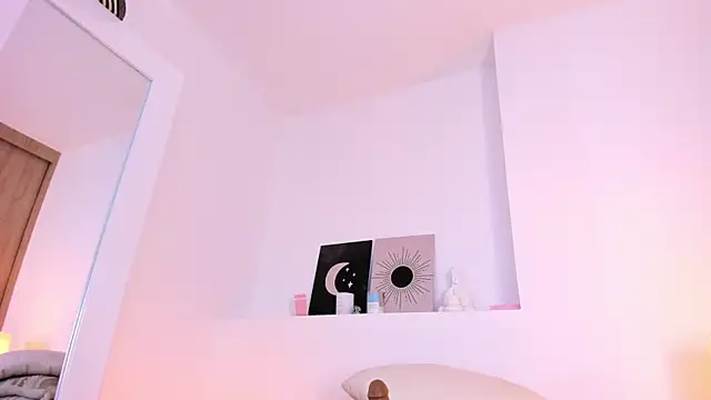 Watch nicolette_bale live on EroticFlix - High definition streams