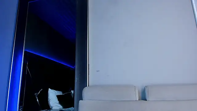 Watch Amareto_ live on EroticFlix - High definition streams