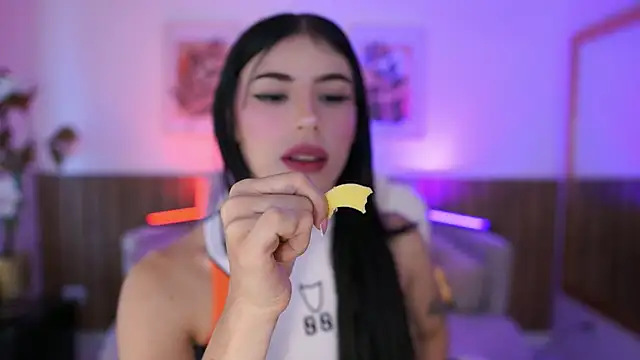JadeSummerr webcam