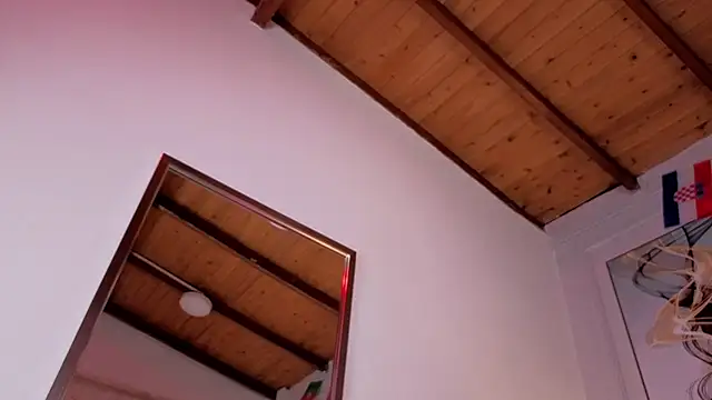 zoe_moon__ webcam