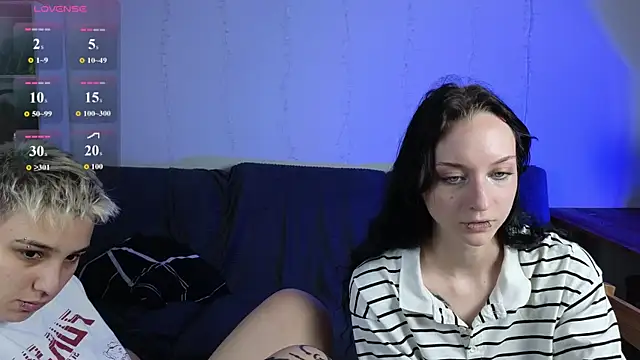 LuxuryLoverss webcam