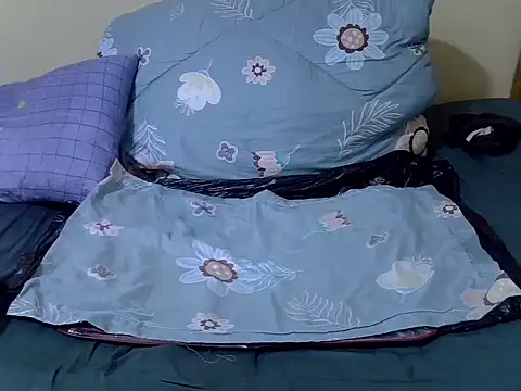 Darkchocolatequeen webcam