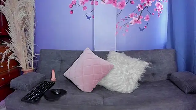 MaddySkyy webcam