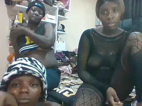 Prettypappi77 webcam
