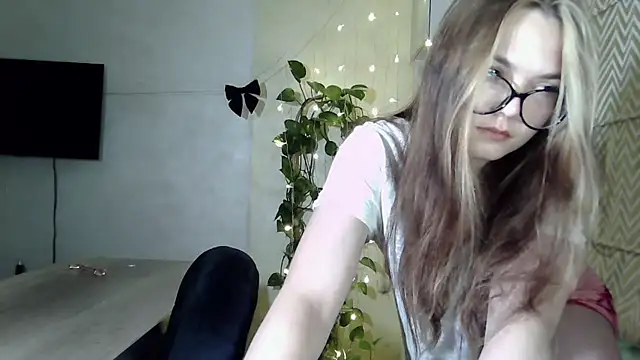 AvrilGillig webcam