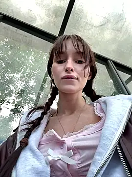 -missbehaving- webcam
