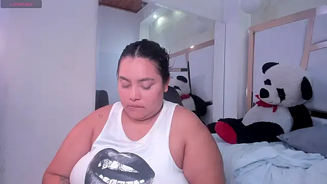Watch tatikanyx live on EroticFlix - High definition streams