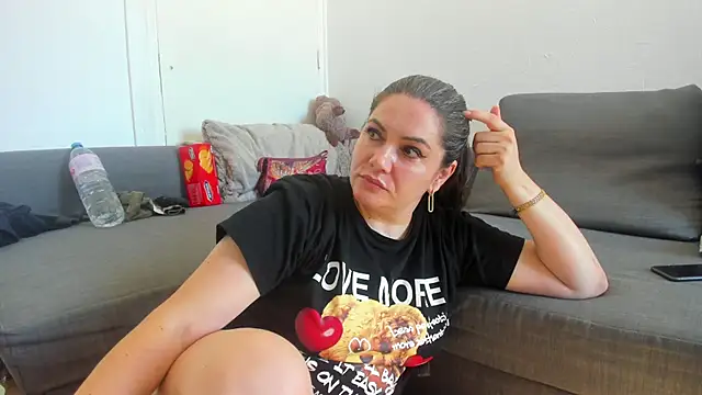Squirtlady38 webcam
