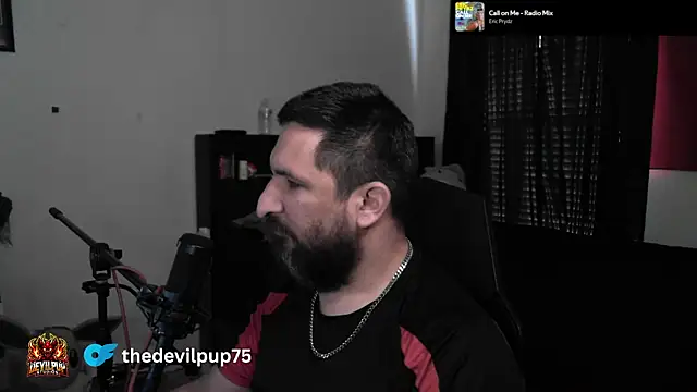 DevilPup75_ webcam