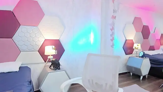 AriaRous webcam