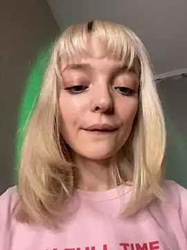 aka_Blonde webcam