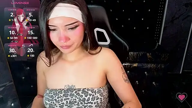 Watch Daphne_nicole_b live on EroticFlix - High definition streams
