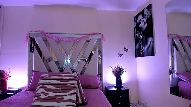 Watch candy_skyy live on EroticFlix - High definition streams