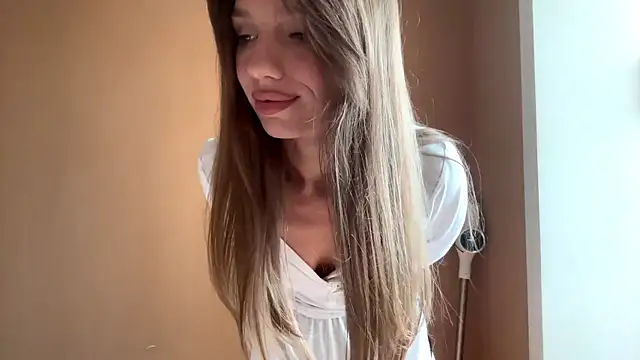 Watch TrishIsaac live on EroticFlix - High definition streams