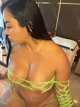 emily-Hornyy webcam