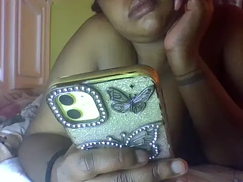 sexychubby22 webcam