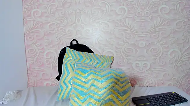Charlottee_Rosse webcam