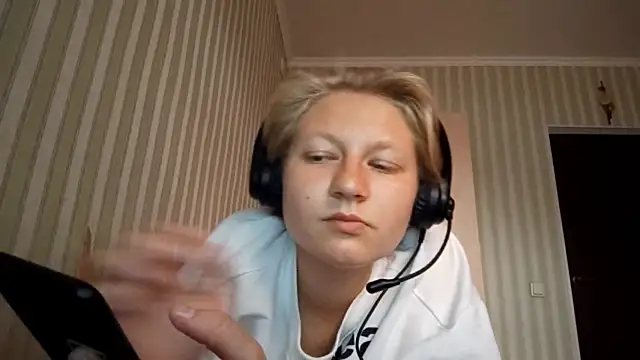JennyShortcut webcam