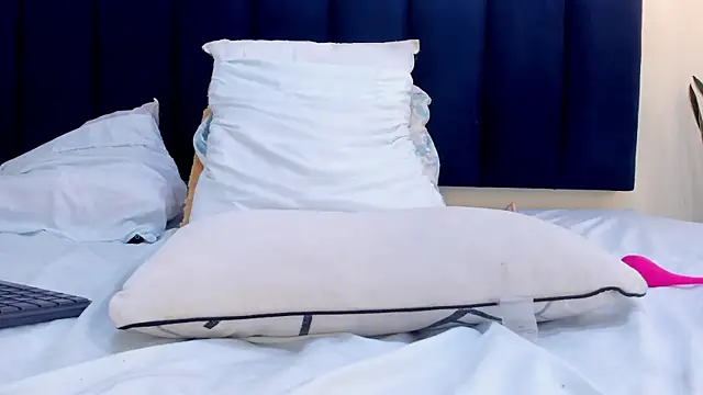 mayaevansmg webcam