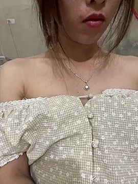 Watch oneyou_400 live on EroticFlix - High definition streams